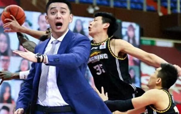 加盟罗马