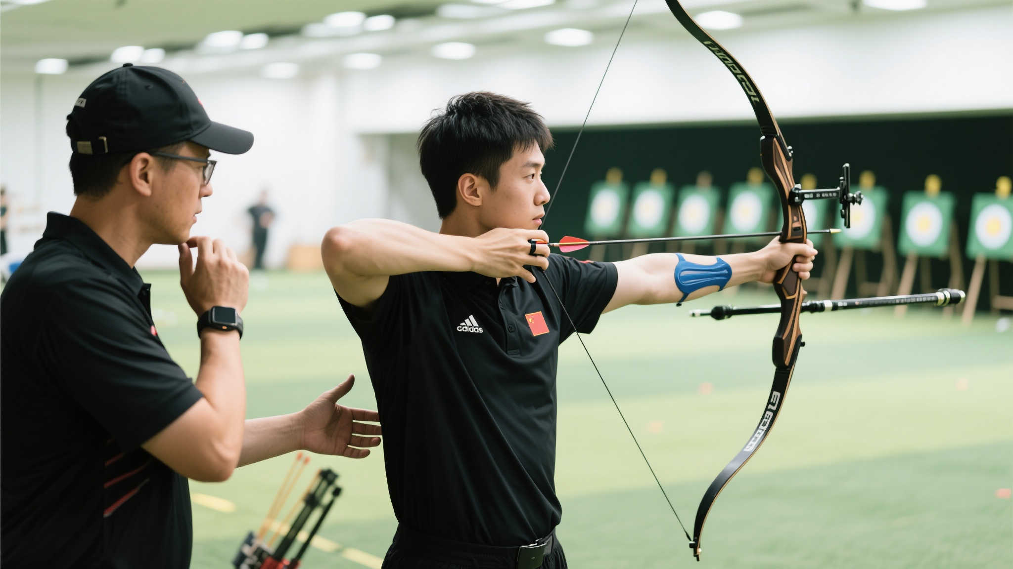叢震染红 叢震染红